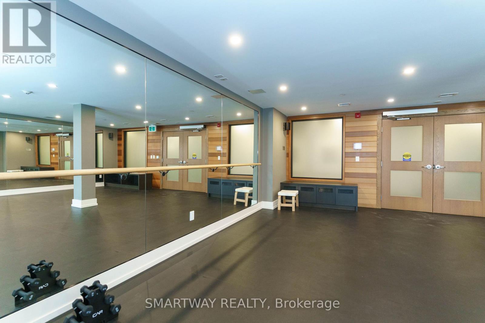 203 - 340 Plains Road E, Burlington, Ontario  L7T 0C2 - Photo 42 - W13102398