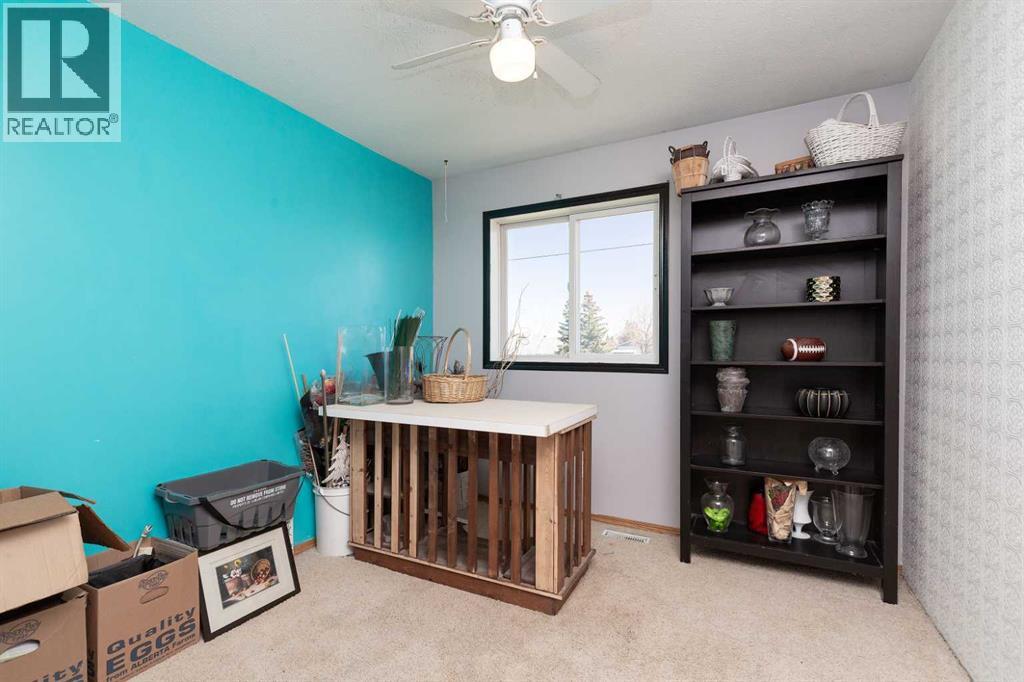 248 Broadway Street S, Raymond, Alberta  T0K 2S0 - Photo 9 - A2307996