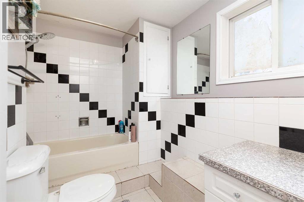 248 Broadway Street S, Raymond, Alberta  T0K 2S0 - Photo 17 - A2307996