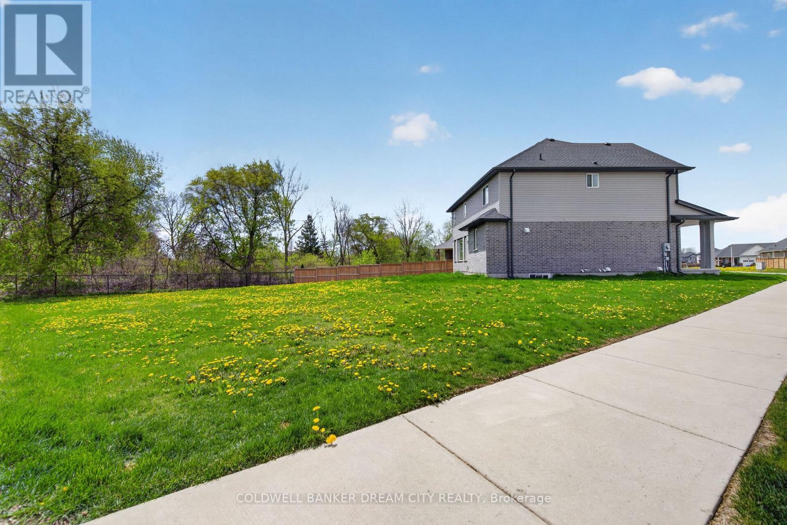 98 Livingston Drive, Tillsonburg, Ontario  N4G 0J3 - Photo 48 - X13102250