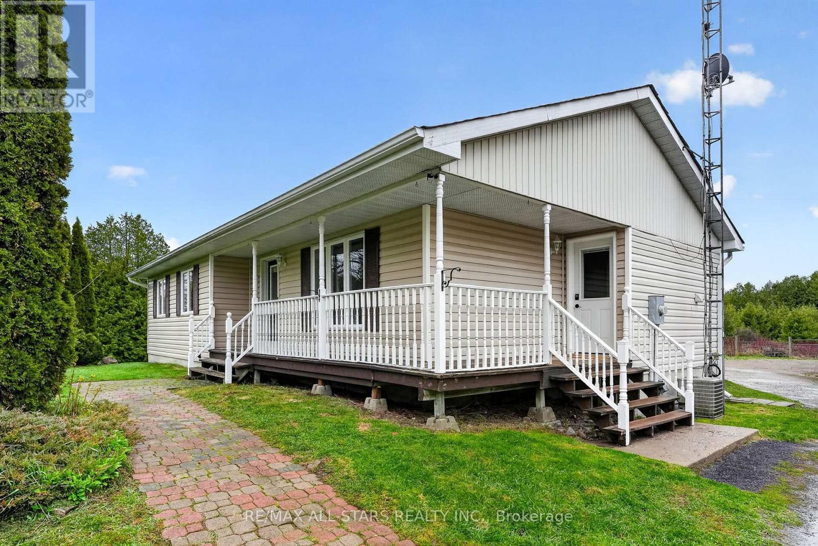 646 The Glen Road, Kawartha Lakes, Ontario  K0M 2T0 - Photo 2 - X13102262