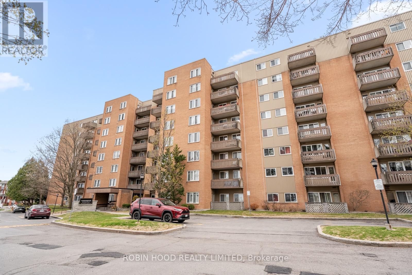 715 - 1599 Lassiter Terrace, Ottawa, Ontario  K1J 8R6 - Photo 1 - X13102328