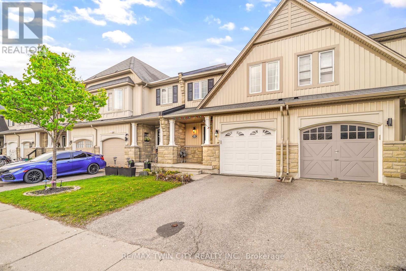 26 - 220 Blackburn Drive, Brantford, Ontario  N3T 0C6 - Photo 1 - X13102344