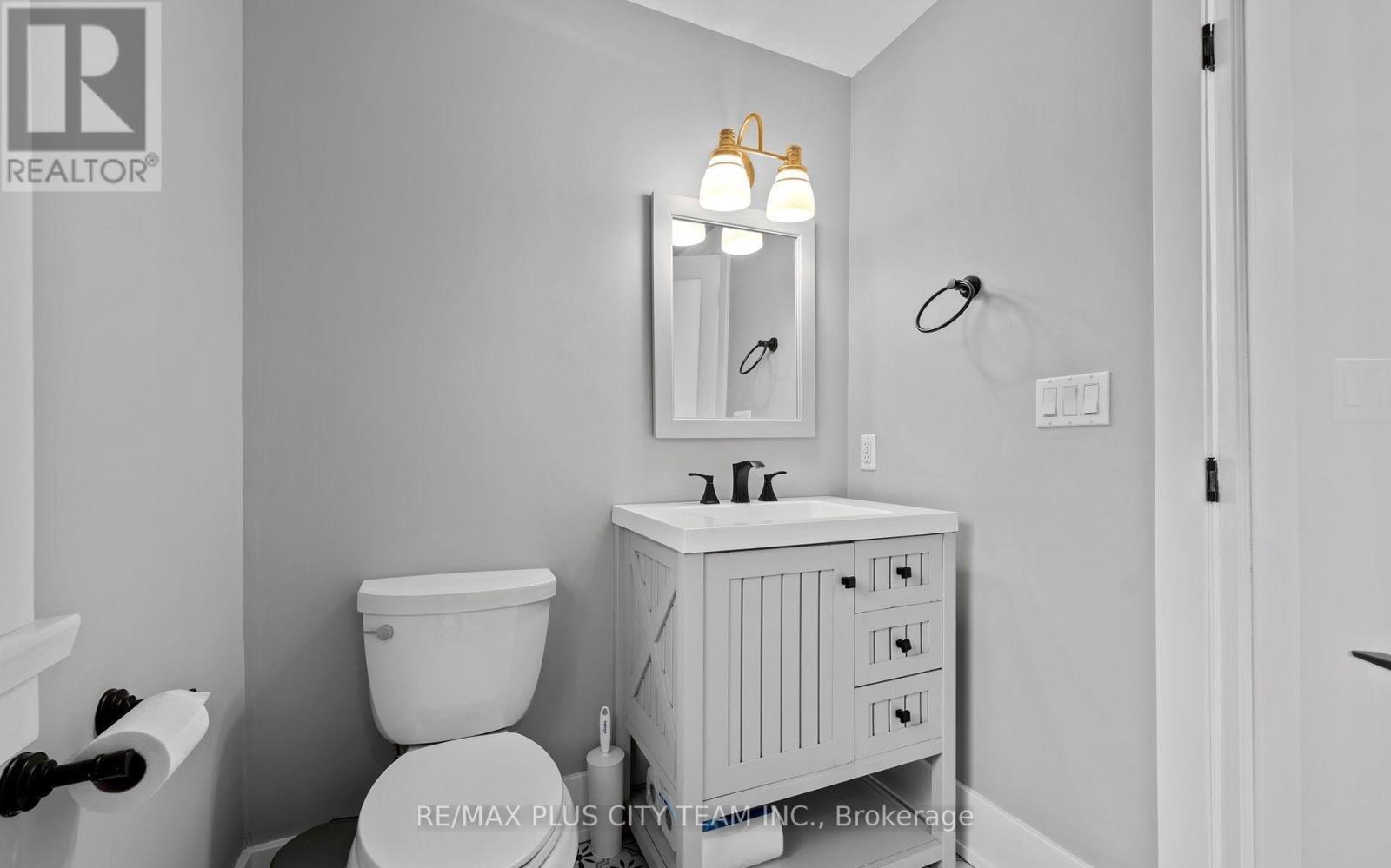 4 Wyckliffe Avenue, Niagara-On-The-Lake, Ontario  L0S 1J0 - Photo 20 - X13102400