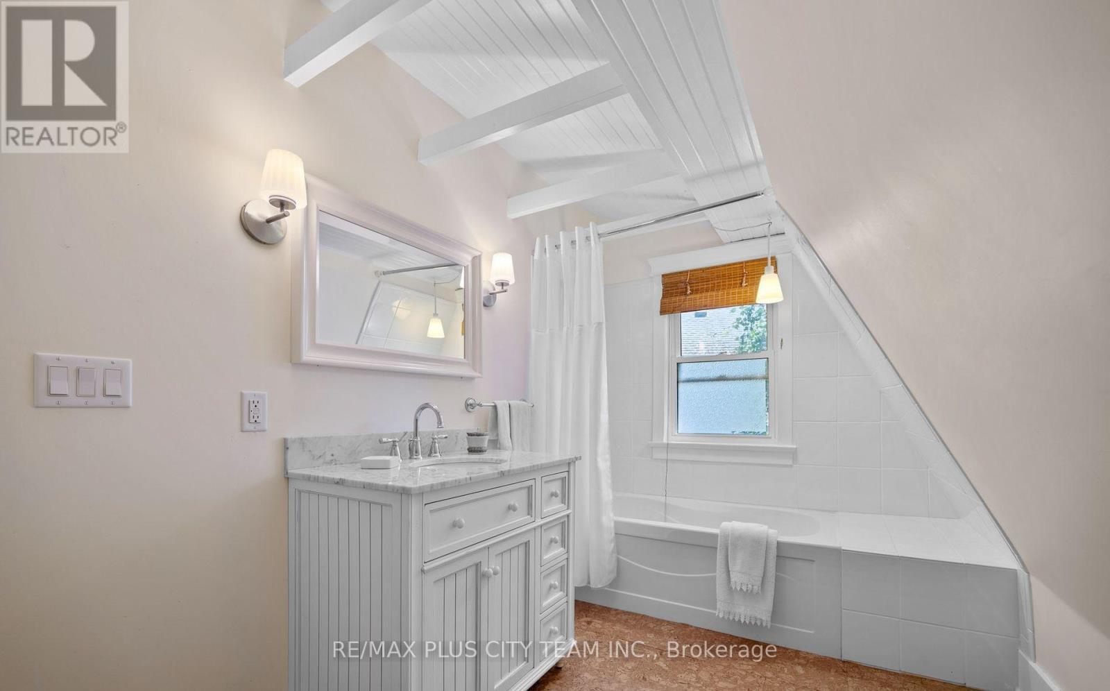 4 Wyckliffe Avenue, Niagara-On-The-Lake, Ontario  L0S 1J0 - Photo 29 - X13102400