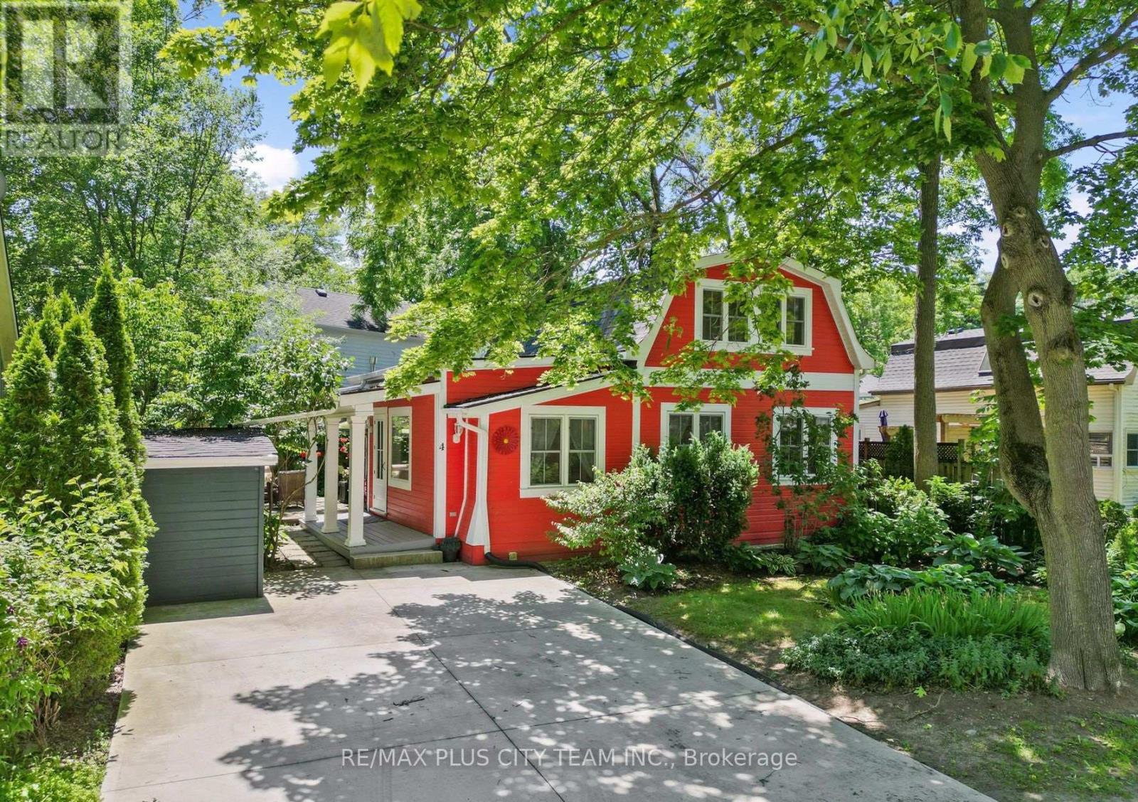 4 Wyckliffe Avenue, Niagara-On-The-Lake, Ontario  L0S 1J0 - Photo 3 - X13102400