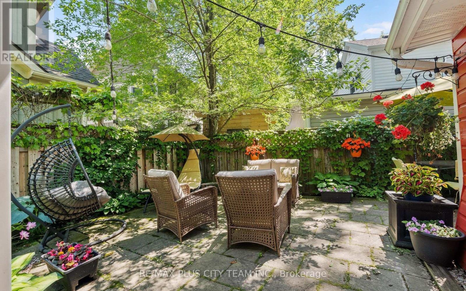 4 Wyckliffe Avenue, Niagara-On-The-Lake, Ontario  L0S 1J0 - Photo 33 - X13102400