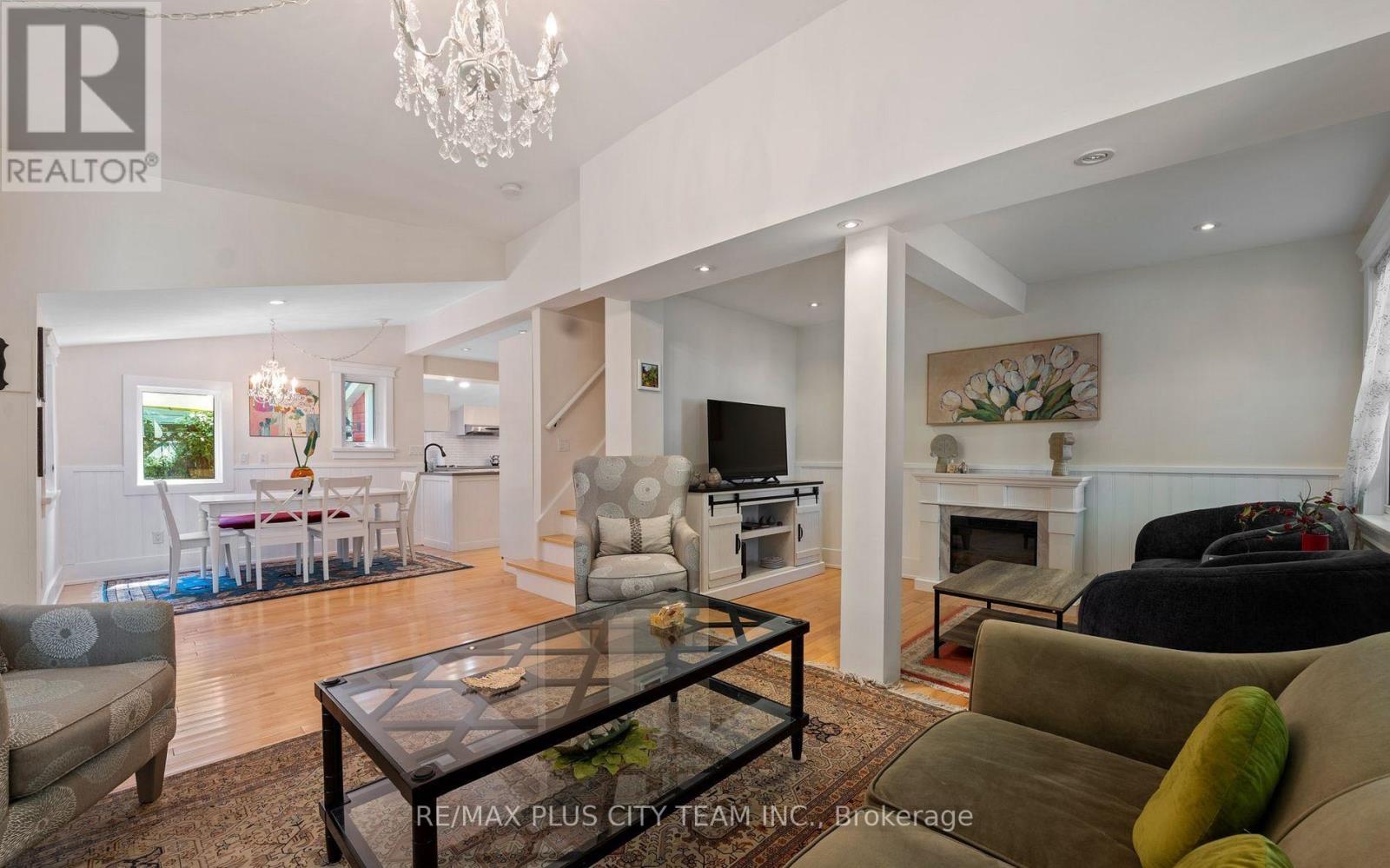 4 Wyckliffe Avenue, Niagara-On-The-Lake, Ontario  L0S 1J0 - Photo 7 - X13102400