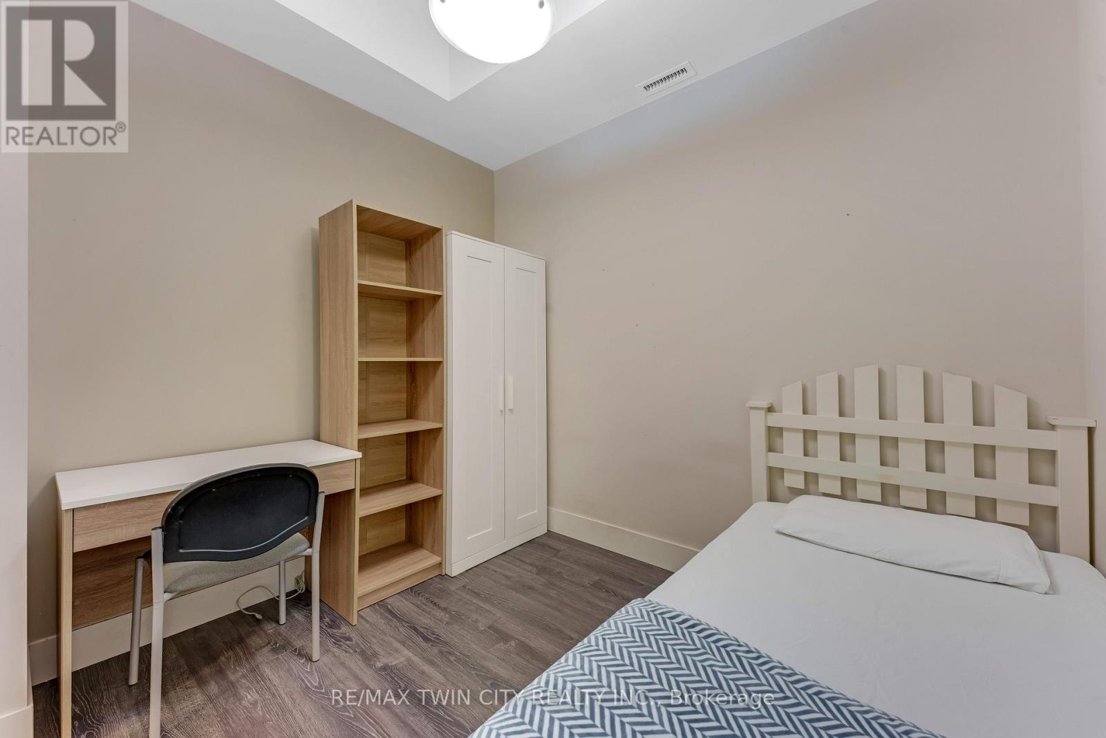 202 - 253 Albert Street, Waterloo, Ontario  N2L 0G3 - Photo 7 - X13102440