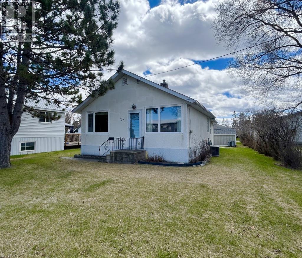 753 Kings Hwy, Fort Frances, Ontario  P9A 2X3 - Photo 1 - TB2600951