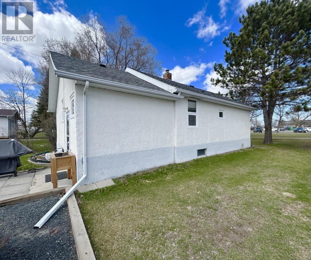 753 Kings Hwy, Fort Frances, Ontario  P9A 2X3 - Photo 26 - TB2600951