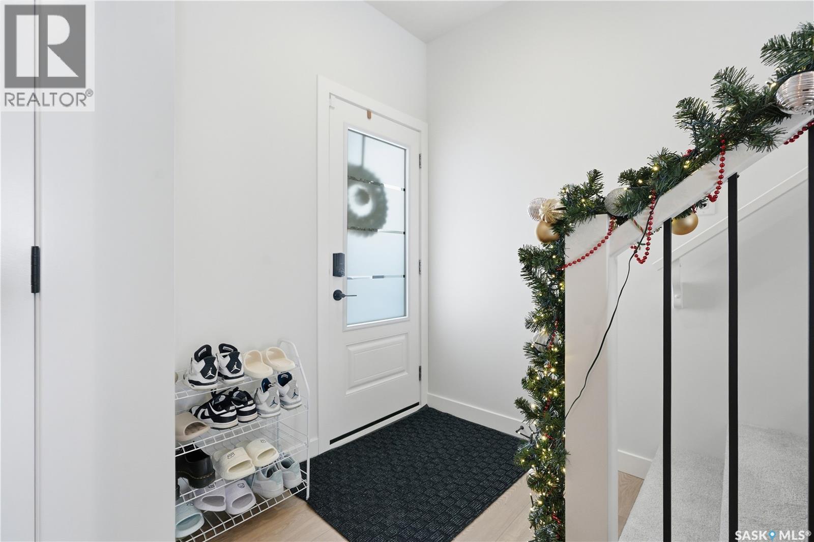 159 Doran Way, Saskatoon, Saskatchewan  S7V 0Z8 - Photo 3 - SK034762