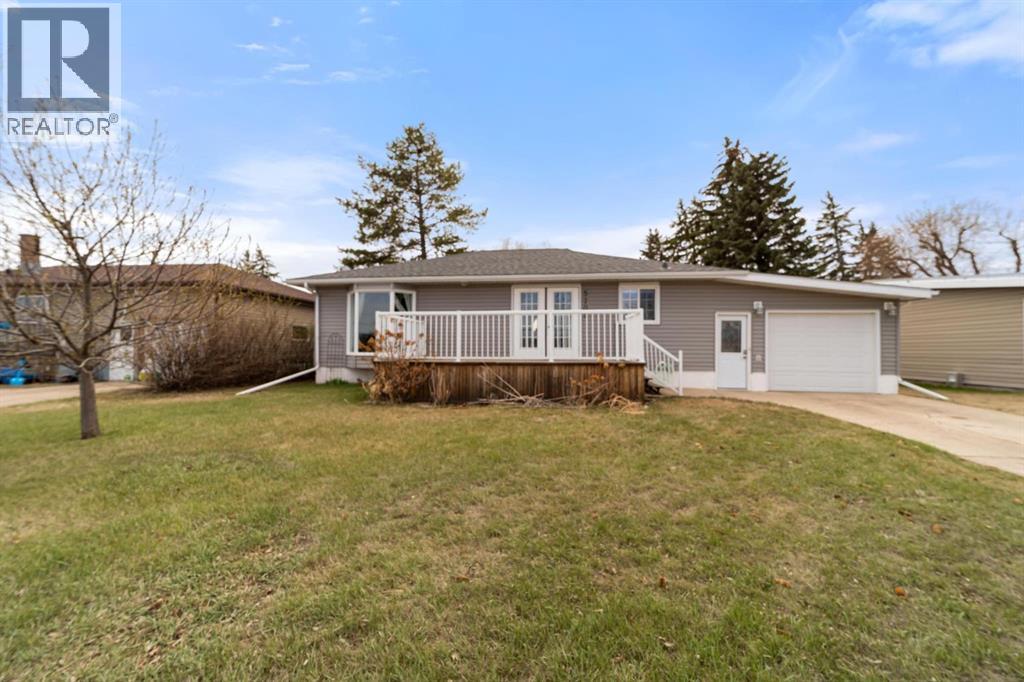 5705 48 Avenue, Stettler, Alberta  T0C 2L2 - Photo 1 - A2308105