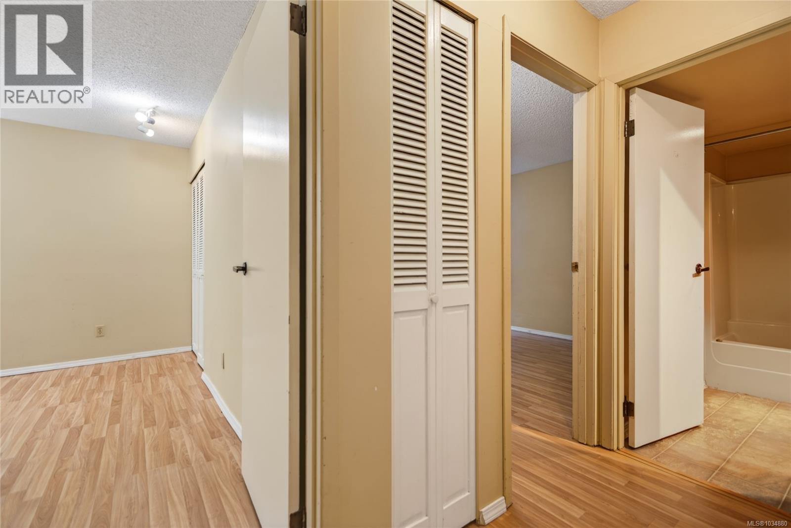 102 205 1st St, Courtenay, British Columbia  V9N 1A5 - Photo 16 - 1034880
