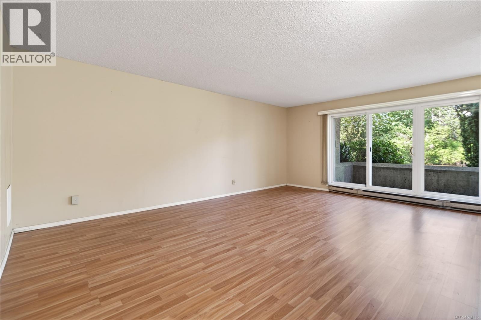 102 205 1st St, Courtenay, British Columbia  V9N 1A5 - Photo 6 - 1034880