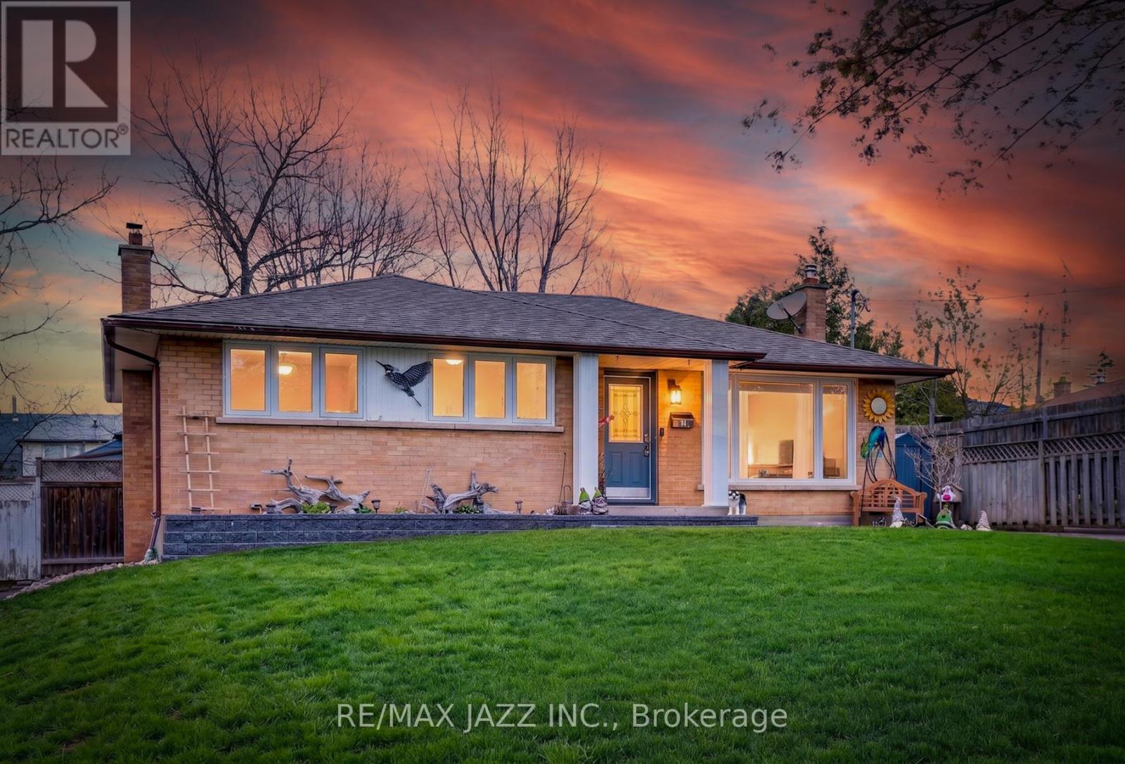 1206 BELVEDERE AVENUE, Oshawa, Ontario