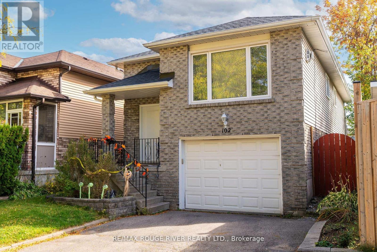 Lower - 102 Turnberry Crescent, Clarington, Ontario  L1E 1A8 - Photo 2 - E13102746