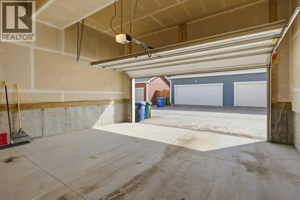 47 Yorkville Boulevard SW, Calgary, Alberta  T2X 4K2 - Photo 40 - A2309035
