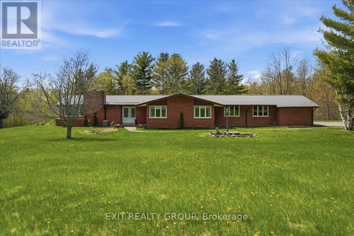 1001 BAPTIST CHURCH ROAD, Quinte West, Ontario