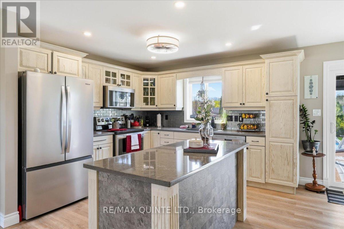 29 Stonegate Crescent, Quinte West, Ontario  K0K 2C0 - Photo 12 - X13102696