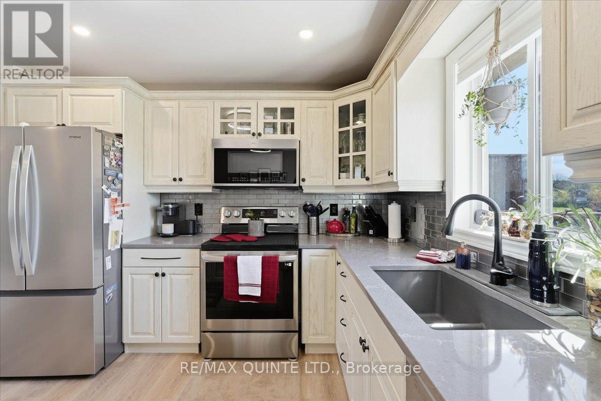 29 Stonegate Crescent, Quinte West, Ontario  K0K 2C0 - Photo 15 - X13102696
