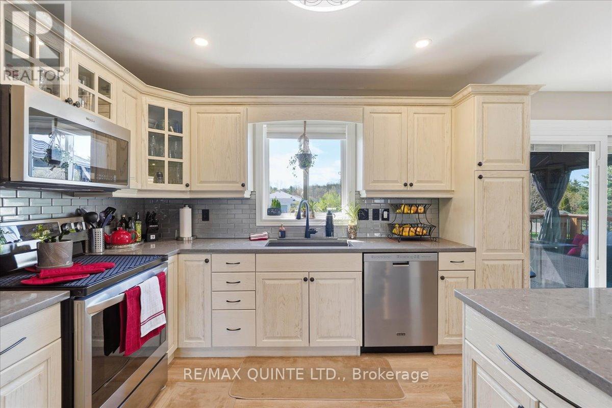 29 Stonegate Crescent, Quinte West, Ontario  K0K 2C0 - Photo 16 - X13102696