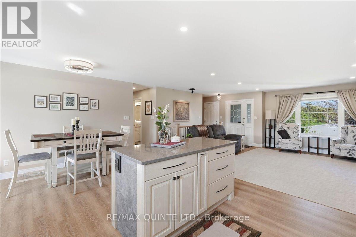 29 Stonegate Crescent, Quinte West, Ontario  K0K 2C0 - Photo 17 - X13102696