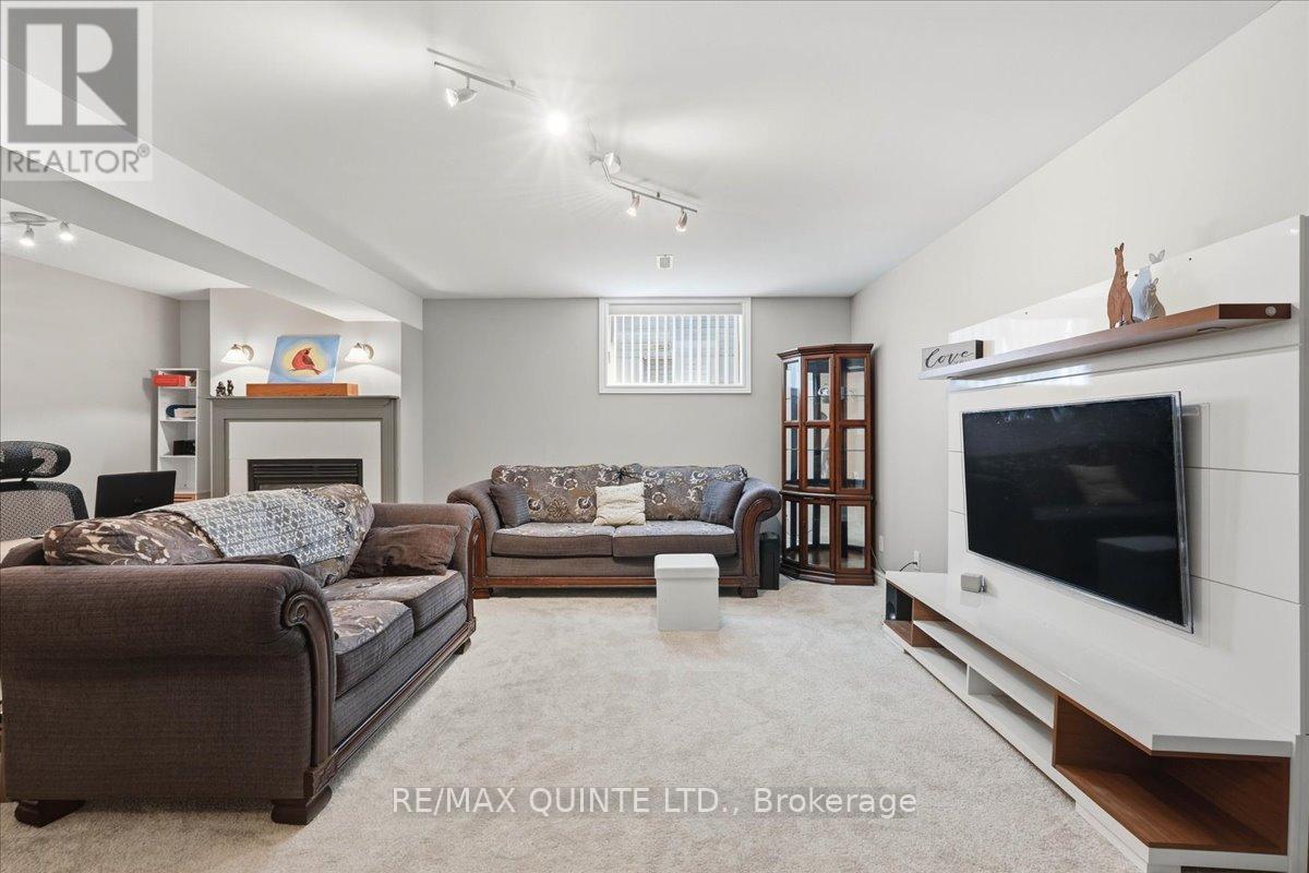 29 Stonegate Crescent, Quinte West, Ontario  K0K 2C0 - Photo 30 - X13102696