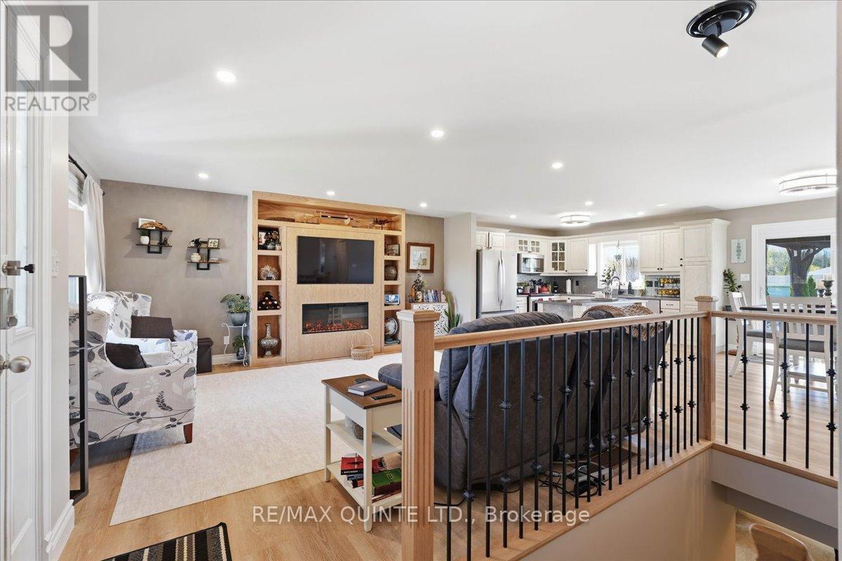 29 Stonegate Crescent, Quinte West, Ontario  K0K 2C0 - Photo 5 - X13102696