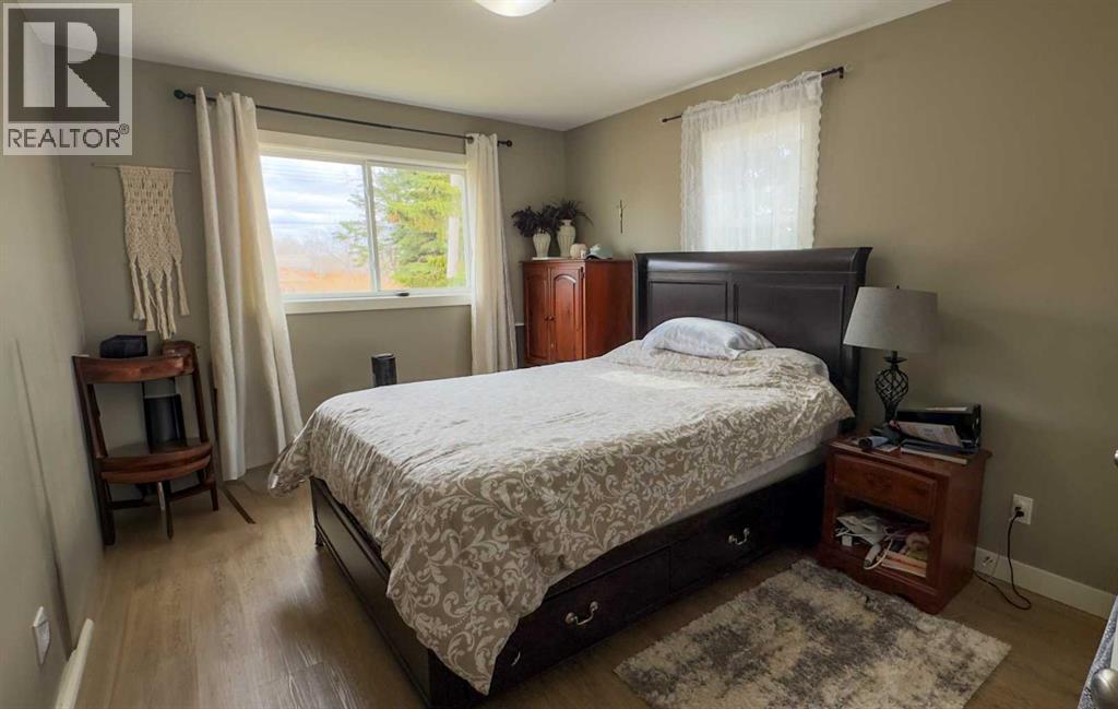8 Rydberg, Hughenden, Alberta  T0B 2E0 - Photo 7 - A2286968