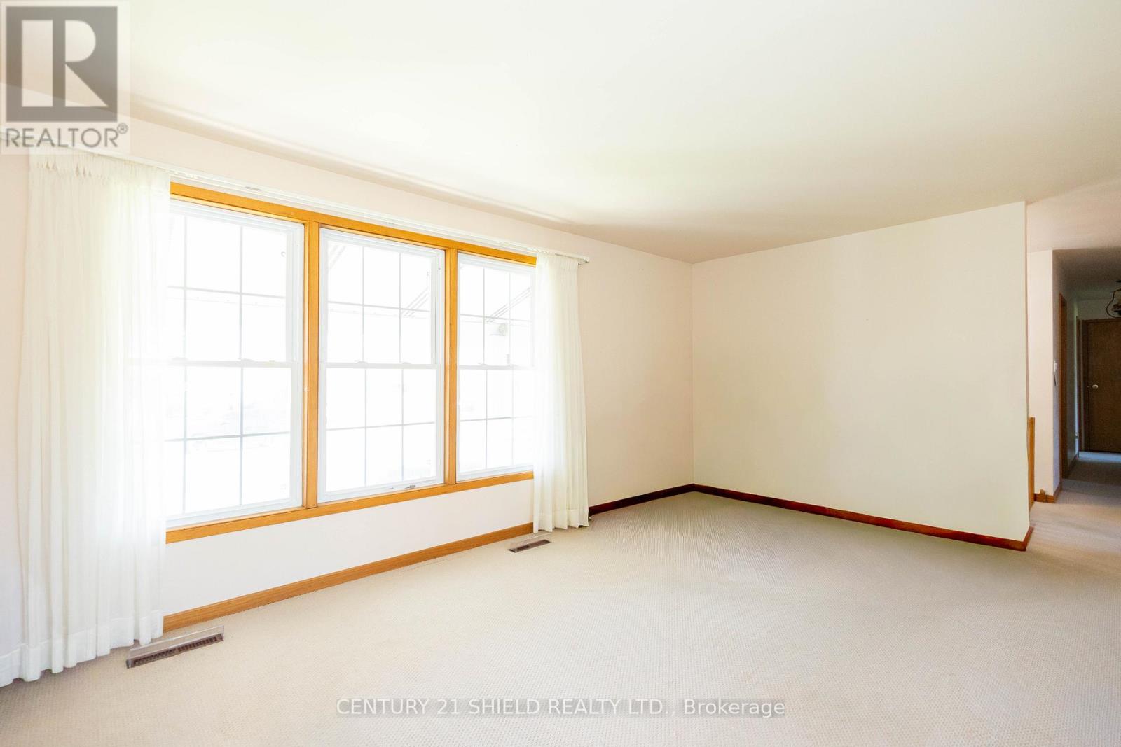 901 Laflin Street, Cornwall, Ontario  K6J 5J3 - Photo 5 - X13102458