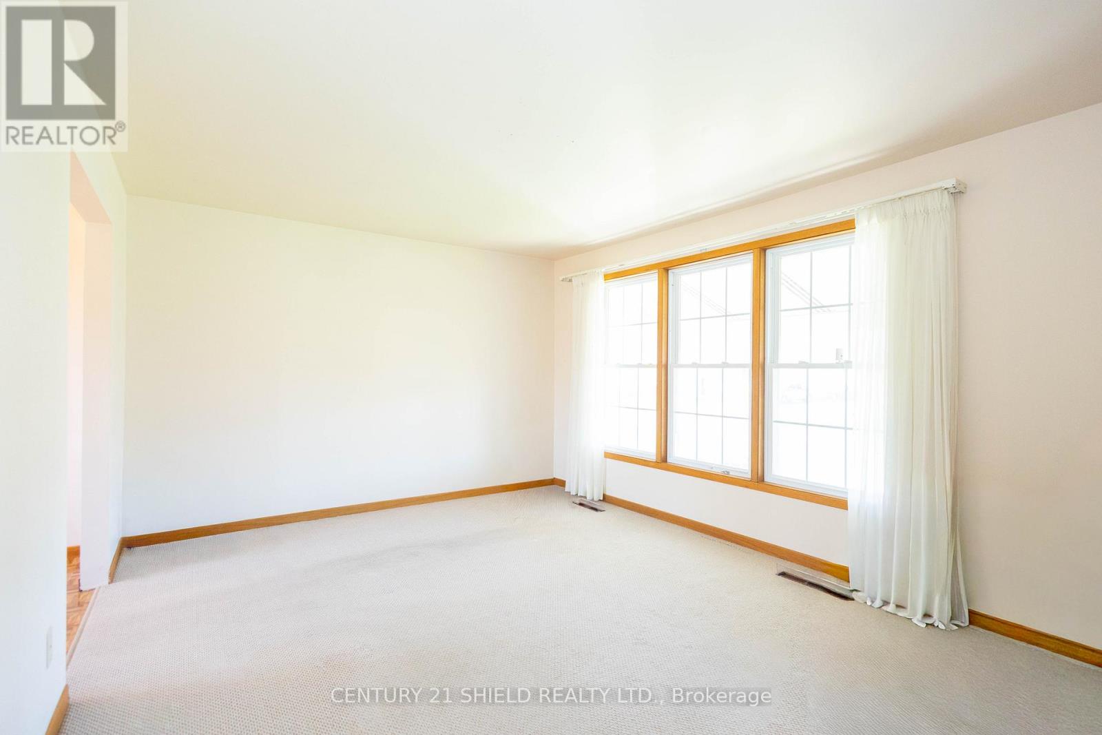 901 Laflin Street, Cornwall, Ontario  K6J 5J3 - Photo 6 - X13102458