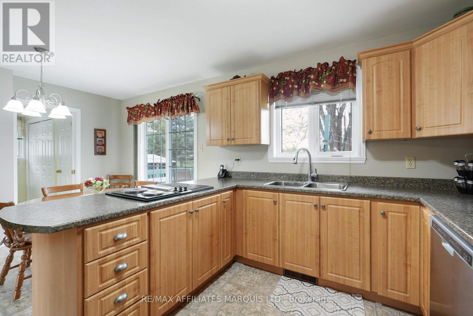 297 Ivan Crescent, Cornwall, Ontario  K6H 7C6 - Photo 11 - X13102794