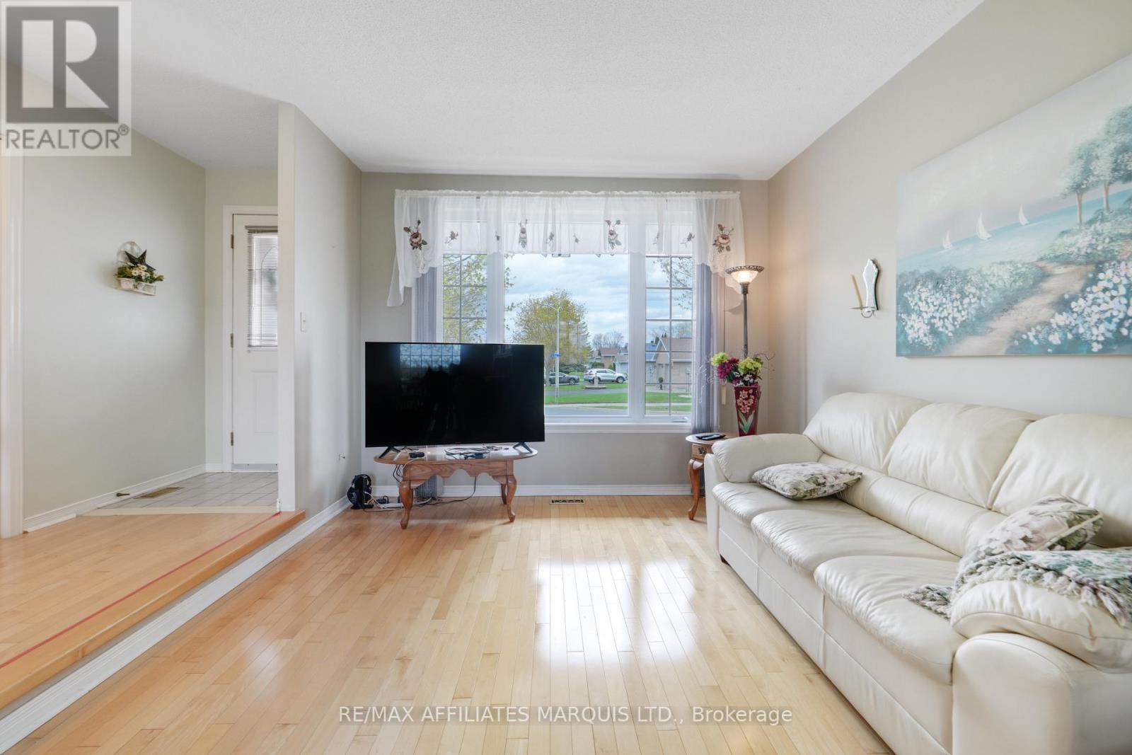 297 Ivan Crescent, Cornwall, Ontario  K6H 7C6 - Photo 7 - X13102794