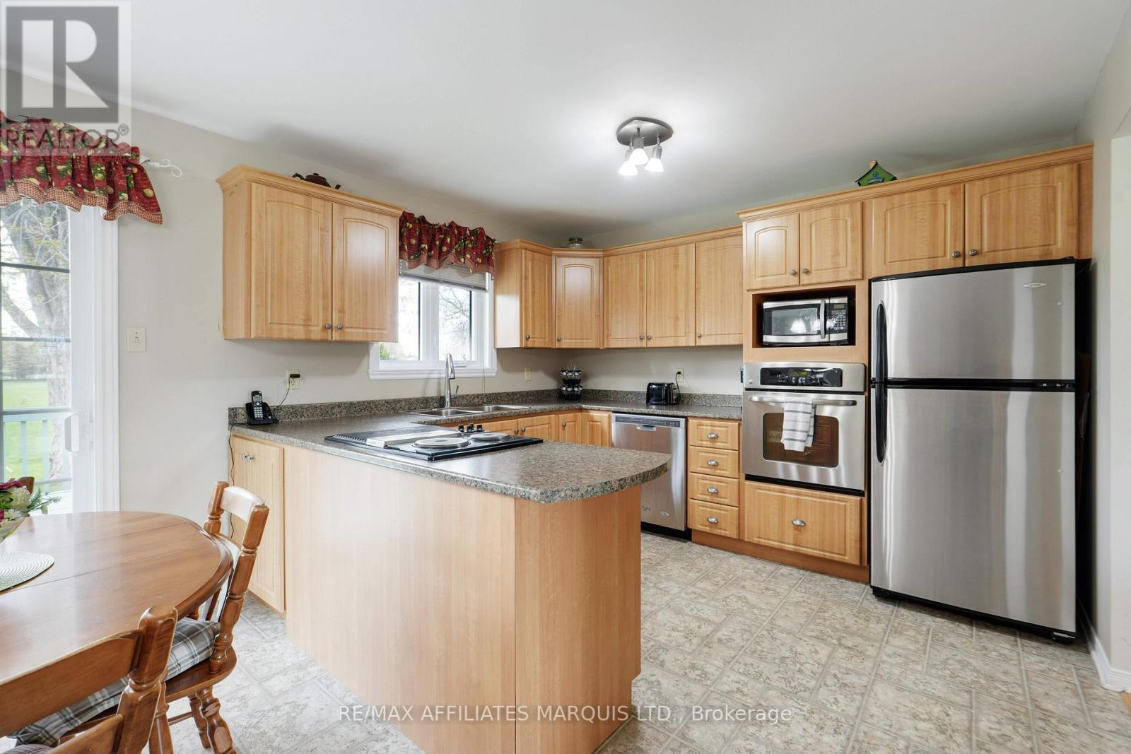 297 Ivan Crescent, Cornwall, Ontario  K6H 7C6 - Photo 9 - X13102794