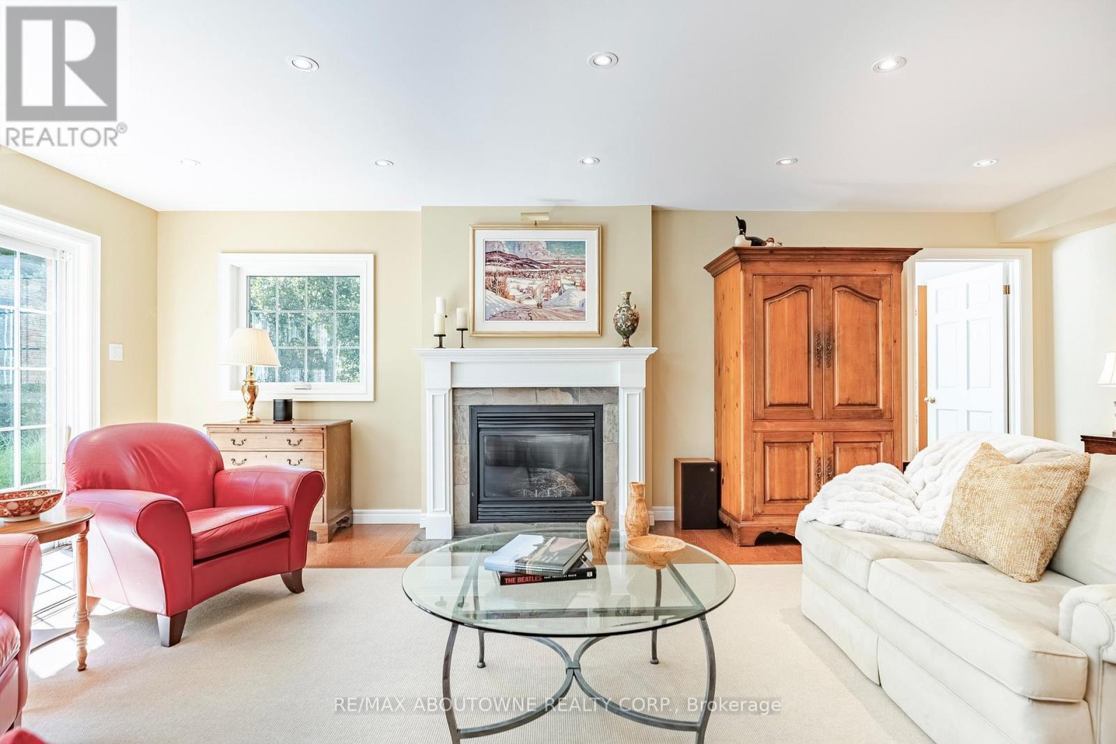 1284 Cleaver Drive, Oakville, Ontario  L6J 1W3 - Photo 9 - W13082524