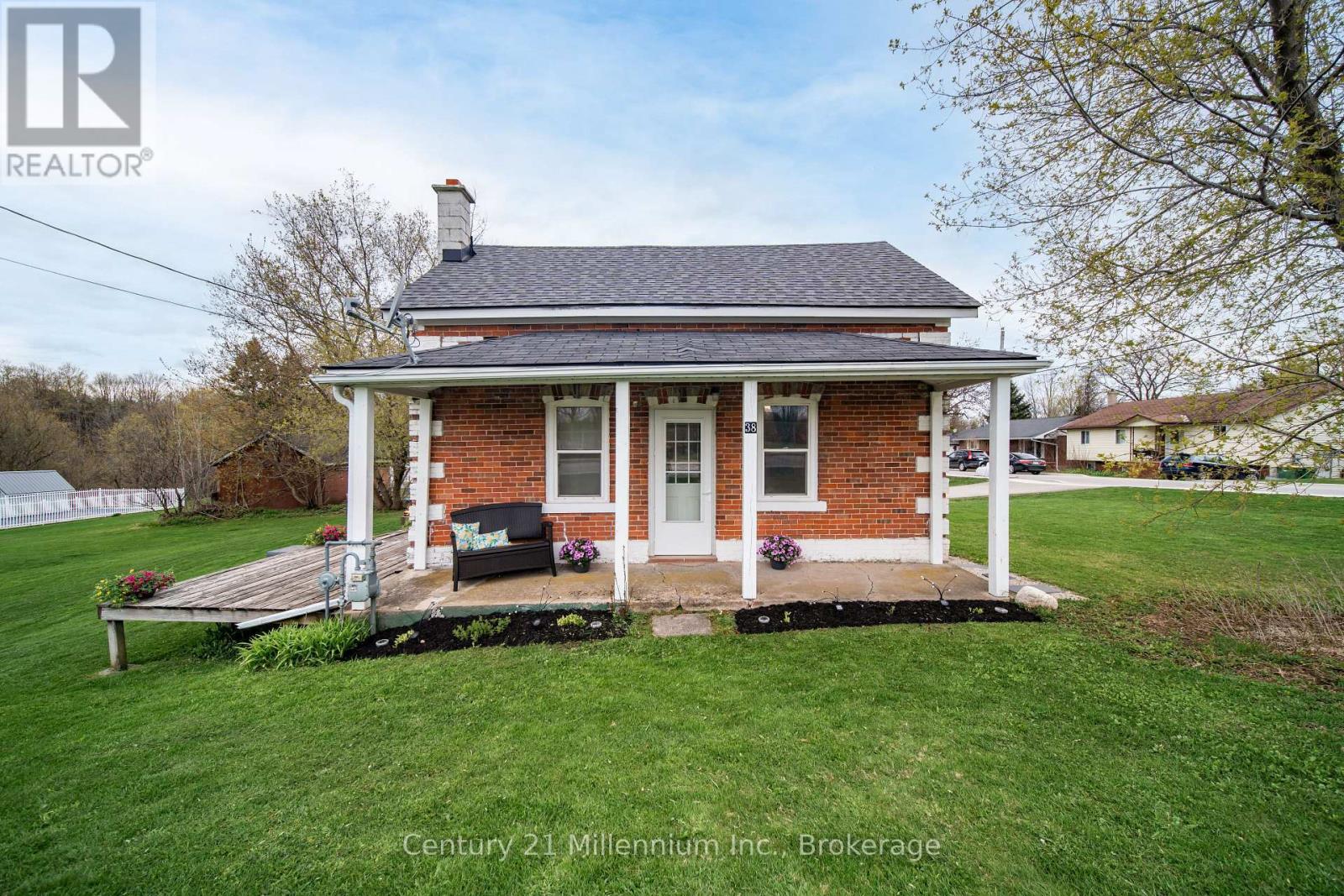38 Alice Street, Grey Highlands, Ontario  N0C 1E0 - Photo 12 - X13102690