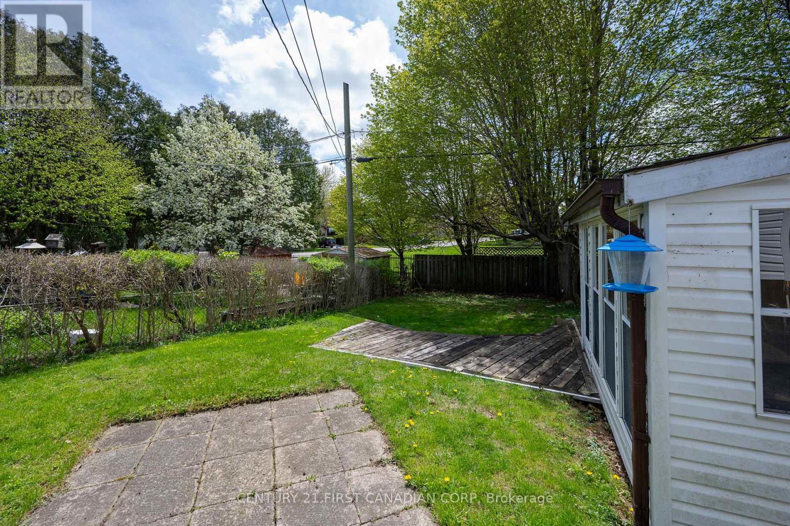 33 Strathcona Drive, London East, Ontario  N5W 1P7 - Photo 23 - X13102530