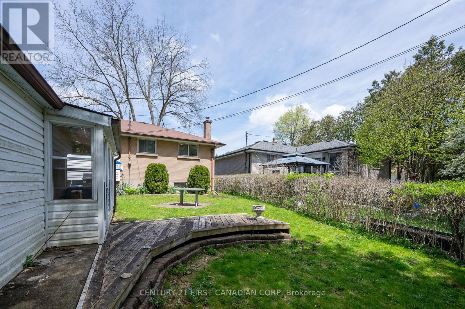 33 Strathcona Drive, London East, Ontario  N5W 1P7 - Photo 27 - X13102530
