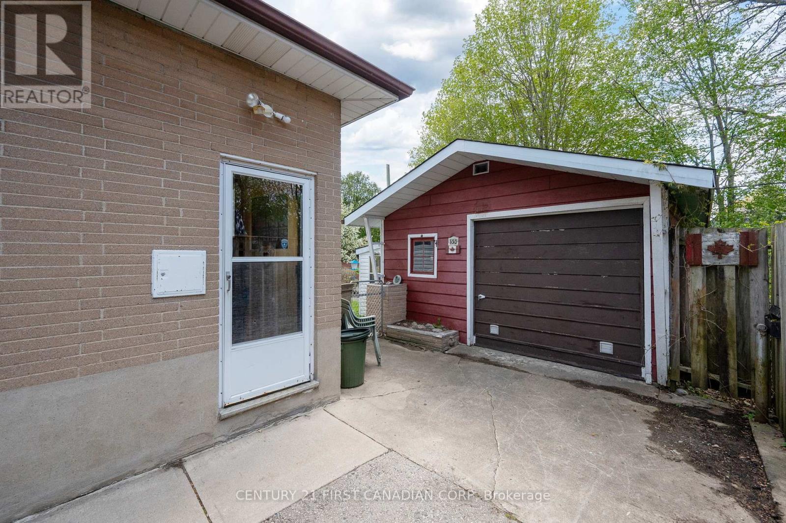 33 Strathcona Drive, London East, Ontario  N5W 1P7 - Photo 29 - X13102530