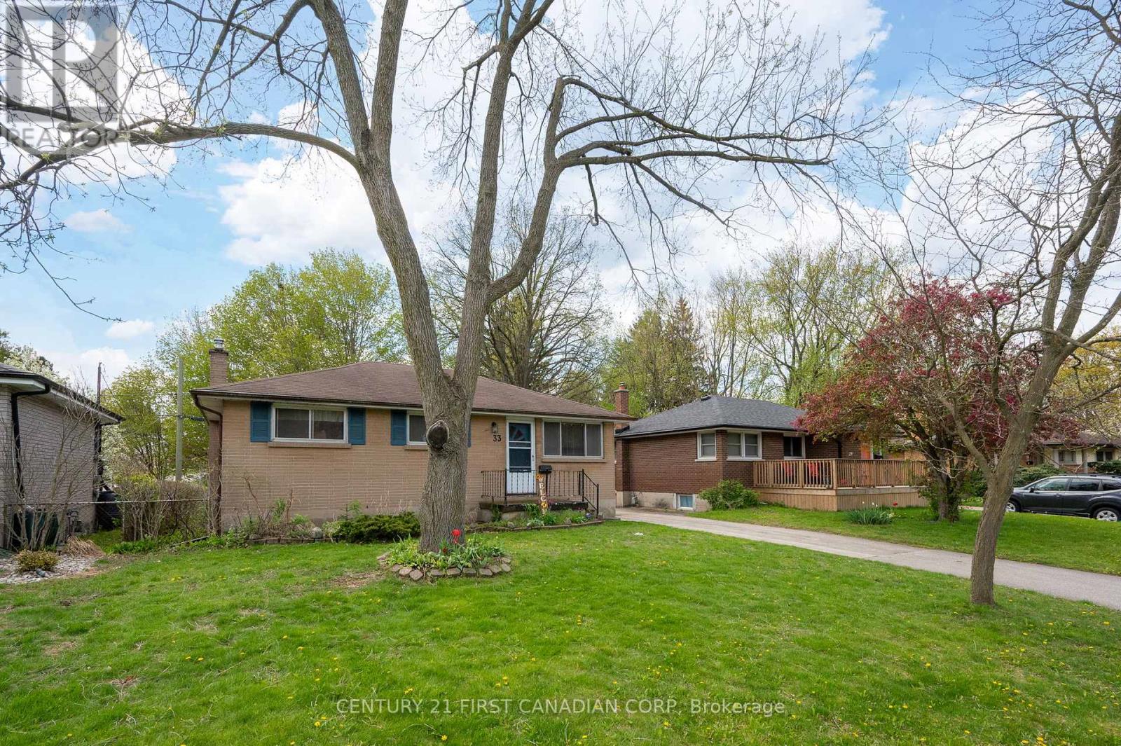 33 Strathcona Drive, London East, Ontario  N5W 1P7 - Photo 3 - X13102530