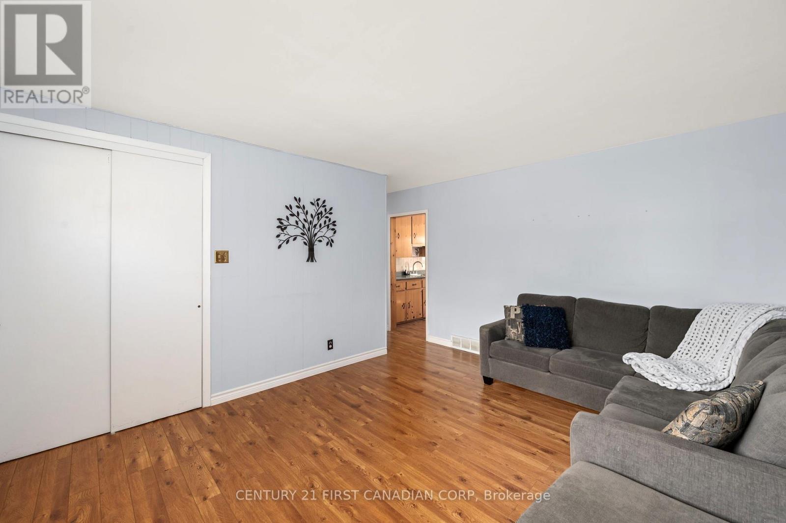 33 Strathcona Drive, London East, Ontario  N5W 1P7 - Photo 6 - X13102530