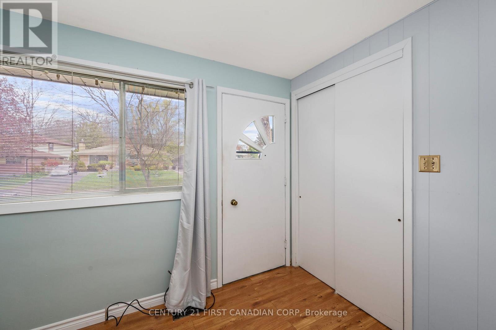 33 Strathcona Drive, London East, Ontario  N5W 1P7 - Photo 7 - X13102530