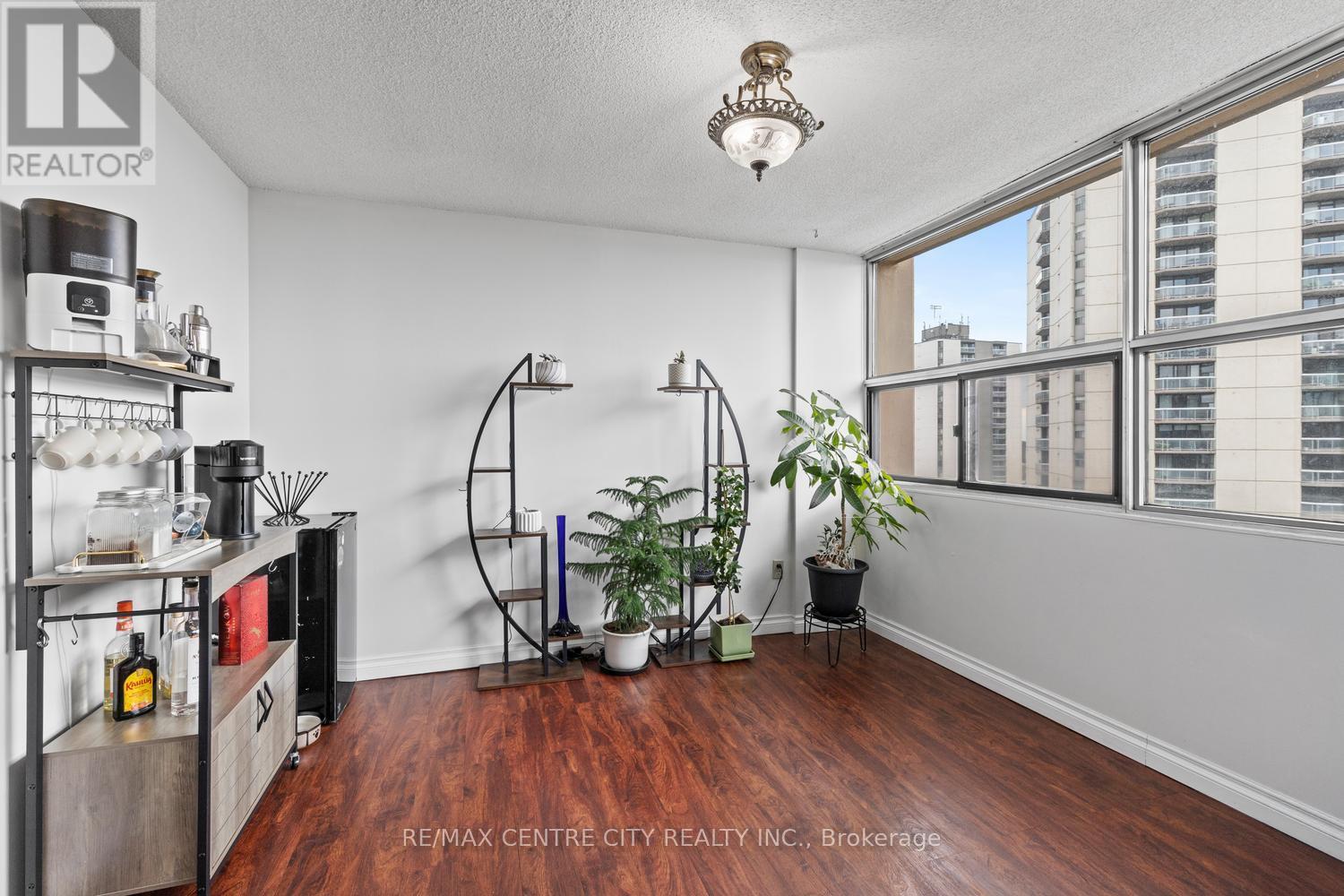 1606 - 380 King Street, London East, Ontario  N6B 3L6 - Photo 16 - X13102542