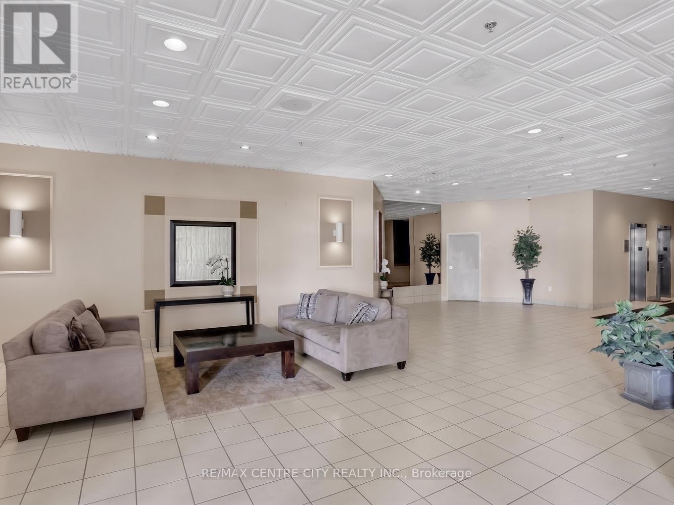 1606 - 380 King Street, London East, Ontario  N6B 3L6 - Photo 3 - X13102542