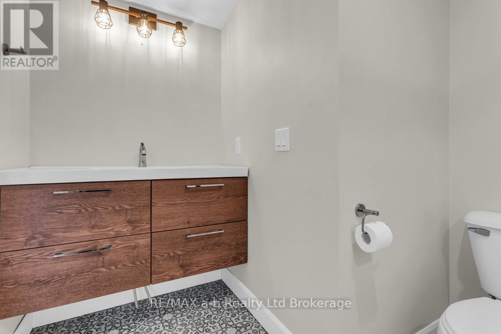 641 Main Street N, Norwich, Ontario  N0J 1C0 - Photo 15 - X12955026