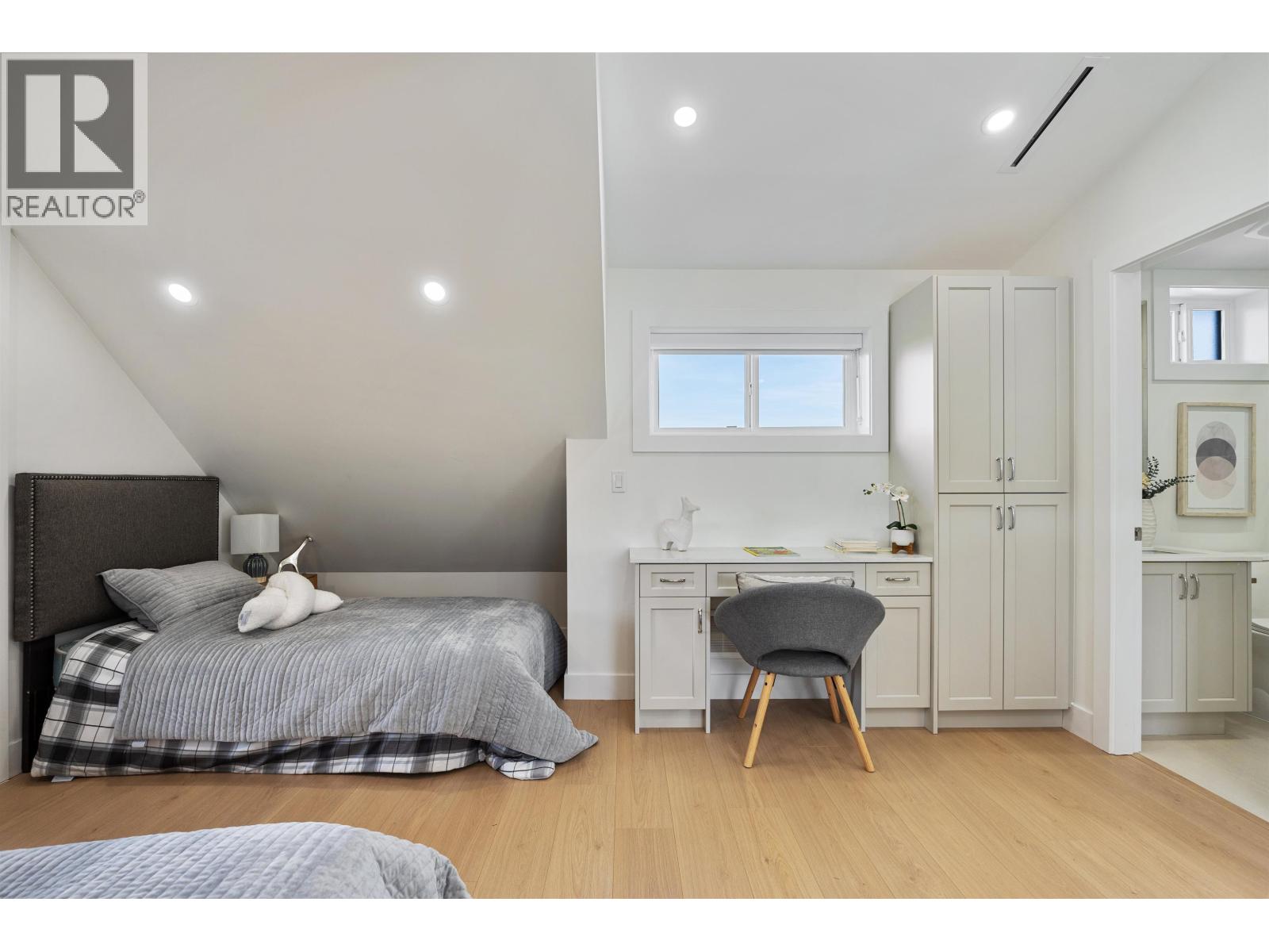 1 2447 E 41 Avenue, Vancouver, British Columbia  V5R 2W2 - Photo 16 - R3120616