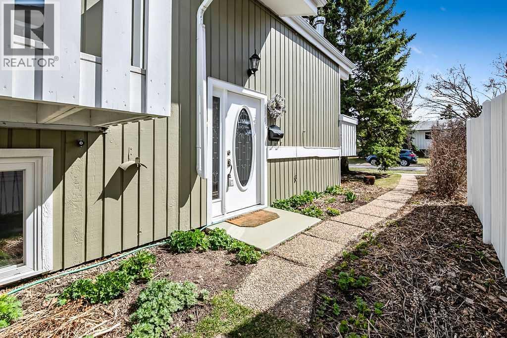 5 Stimson Road Sw, High River, Alberta  T1V 1C7 - Photo 3 - A2305256