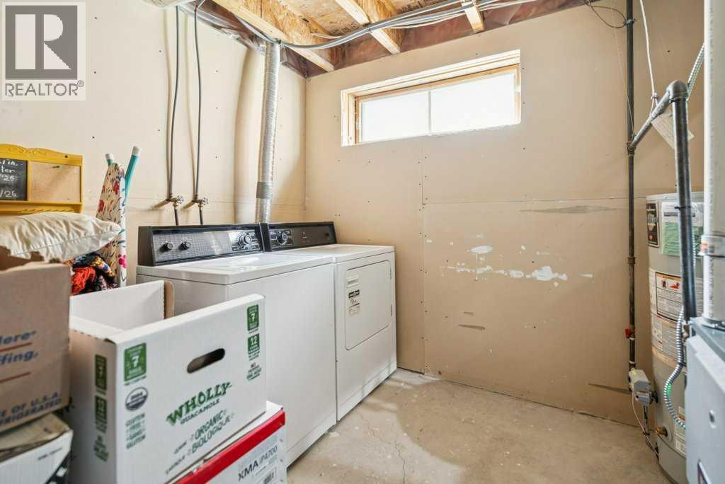 52 Martinglen Mews Ne, Calgary, Alberta  T3J 3N3 - Photo 23 - A2306491