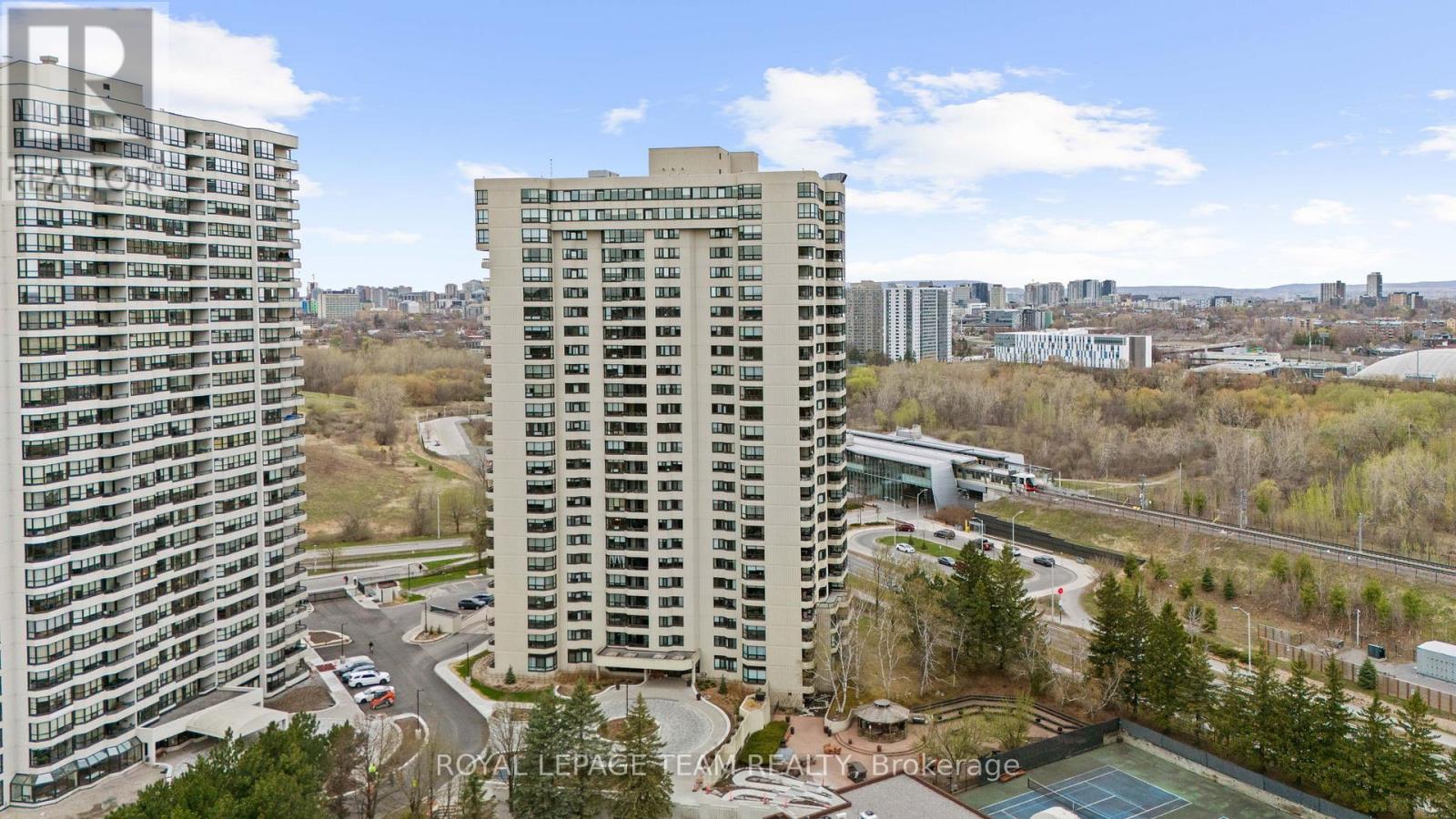 1507 - 1500 Riverside Drive, Ottawa, Ontario  K1G 4J4 - Photo 2 - X13102748